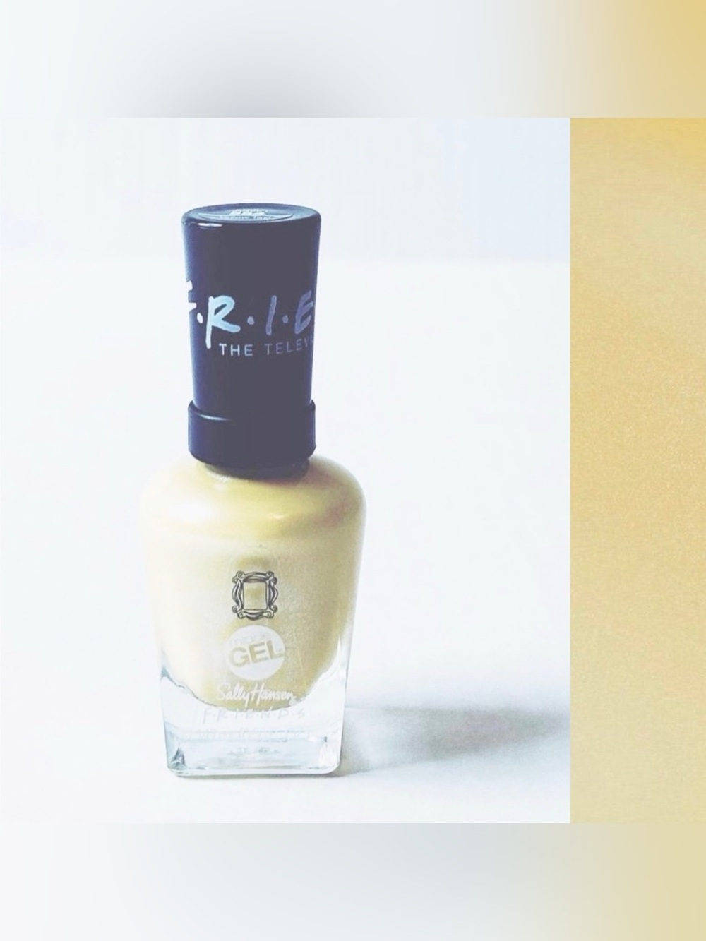 ⭐️5 For 25⭐️ Sally Hansen Miracle Gel Friends Collection Yellow Taxi